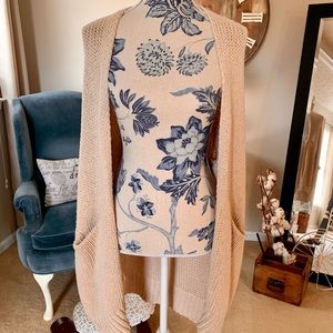 Beige chunky knit boutique cardigan